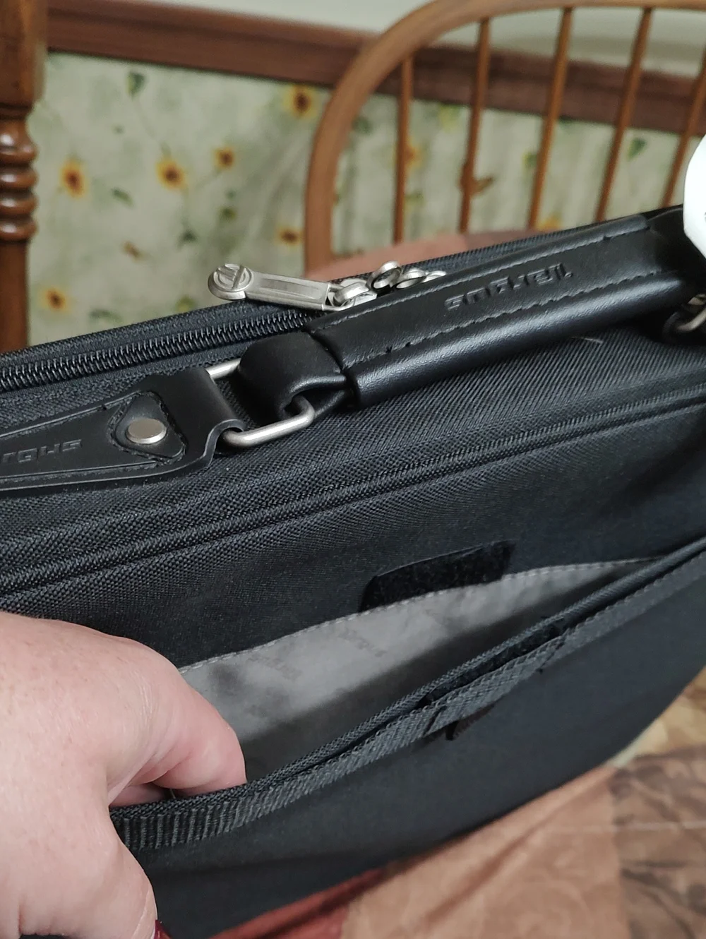Targus Black Clamshell Notebook Case